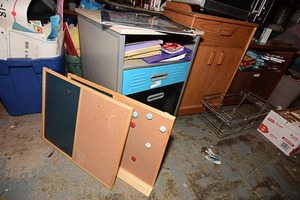 lot 53 image: Storage cabinet & supplies
