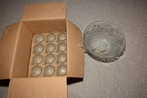 lot 84 image: Anchor Hocking 26 piece punch set, Arlington Design in original box