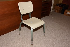 lot 488 image: Retro Desk Chair