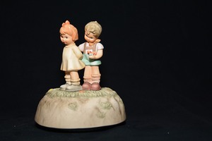 lot 132 image: Goebel Token of Love rotating music box inspired by the art of Berta Hummel