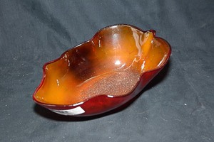 lot 120 image: Yalos Casa Murano glassware decorative bowl