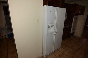 lot 487 image: Kenmore Side-By-Side Refrigerator