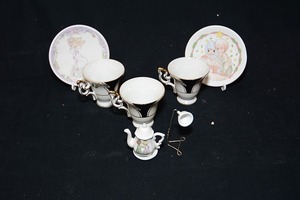 lot 104 image: Precious Moments decorative tea set