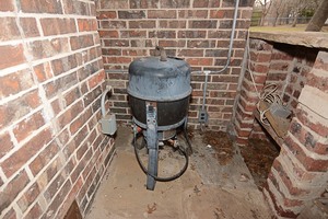 lot 197 image: Outdoor propane grill