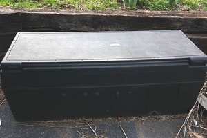 lot 407 image: Packer Truck Bed Utility Box
