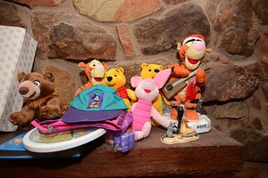 lot 152 image: Winnie the Pooh & friends collectables with assorted Disney memorabilia