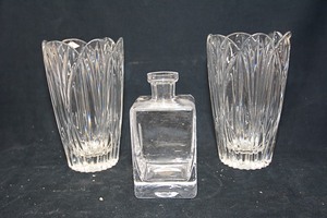 lot 188 image: 2 Jonal Vienna 10 crystal vases & crystal whiskey decanter