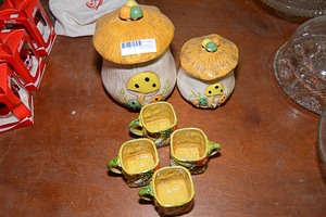 lot 432 image: Unique Coffee Mugs and Storage Jars