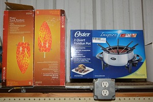 lot 437 image: Ostar 3 Quart Fondue Pot, and Two Pendant Lights