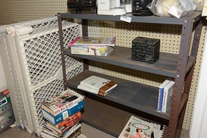 lot 442 image: Sturdy Metal Shelf (Contents Not Included)