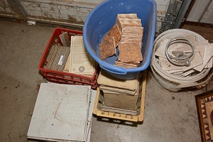 lot 453 image: Assorted Floor Tile