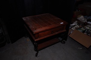 lot 303 image: Vintange end table