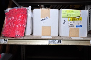 lot 331 image: Several boxes of plastic cable support for AC most in original packaging