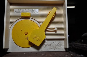 lot 356 image: Vintage Fisher Price toy music box record player