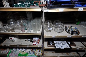 lot 368 image: Assorted Glassware