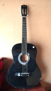 lot 8 image: CUSTOM HANDCRAFTED BARCELONA 6 STRING GUITAR