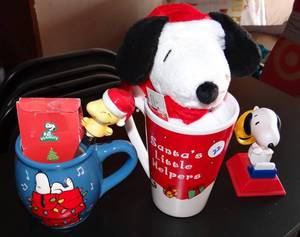 lot 22 image: CUTE SNOOPY LOT