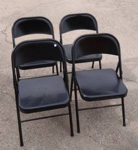 lot 62 image: NICE SET OF 4 METAL FOLDING CHAIRS IN EXCELLENT CONDITION