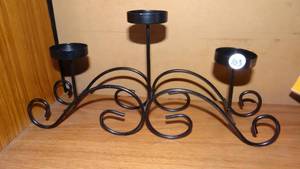 lot 103 image: NICE METAL TEA CANDLE HOLDER - BLACK