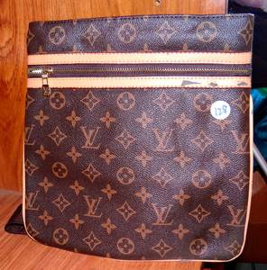 lot 128 image: LOUIS VITTON SHOULDER BAG AS SHOWN