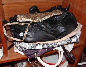 lot 129 image: Large lot (7 pcs) - Ladies Hand Bags