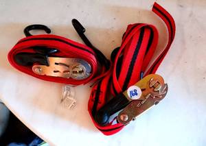 lot 168 image: Pair of adjustable tie down straps