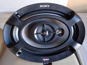 lot 183 image: Sony XPLOD 6X9 3 Way Car Speakers Mod 1-826-514-11 300W Peak Power 300W - UNUSED PAIR