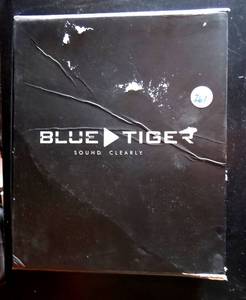 lot 261 image: Blue Tiger Elite Premium Wireless Bluetooth Headset Noise Canceling Truckers Mic