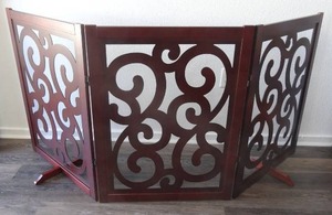 lot 47 image: 35 Wood 3 Panel Folding Pet Gate - Spans to 81