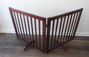 lot 46 image: 27 Folding 2 Panel Wood Pet Gate - Spans to 54