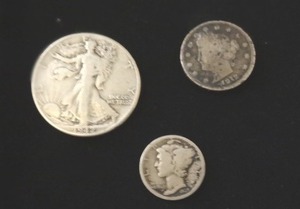 lot 3 image: 3 coin lot - 1942 Walking liberty half  1935 Mercury dime  1912 V-nickel