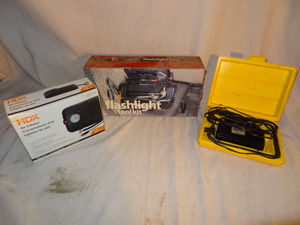 lot 33 image: Car lot - 2 tire air compressors and tool kit with light