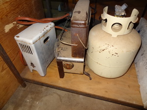 lot 40 image: 2 Portable gas heaters and propane tank for Camping or Out-building