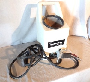 lot 55 image: Sears 60lb Sand Blaster w hopper, hose, and spray gun