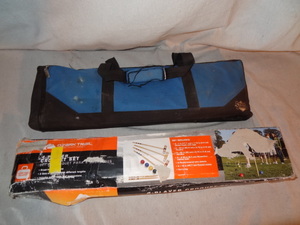 lot 59 image: Outdoor game lot - Horshoes and Croquet
