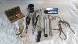 lot 120 image: Lot of Mechanic Tools  includes micrometer & torque wrenches