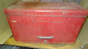 lot 135 image: Large Tools Chest w contents