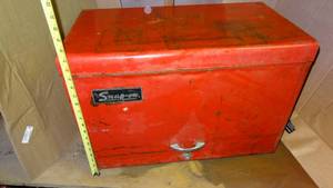 lot 134 image: Snap-on Tool Chest w contents