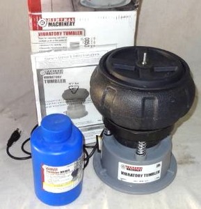 lot 159 image: Large (5lb) Vibrating Brass CleanerRock Tumbler w Media (in box, used 1 time)