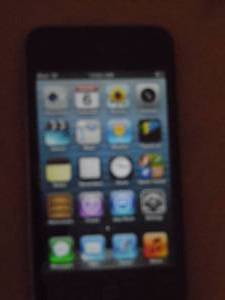 lot 4 image: APPLE IPOD