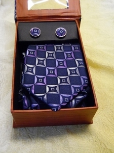 lot 38 image: 3 PIECE HAND MADE TIE SET AND CUFFLINKS