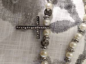 lot 134 image: NECKLACE