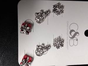 lot 99 image: EARRINGS WITH TAG ATTACHED