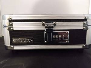 lot 74 image: VAULTZ LOCK BOX