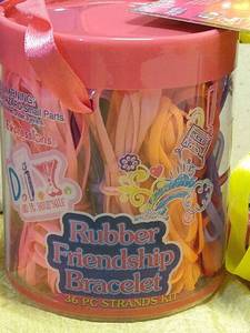 lot 53 image: RUBBER FRIENDSHIP BRACELET 36 STRAND KIT
