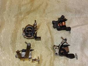lot 58 image: 4 TATTOO MACHINES