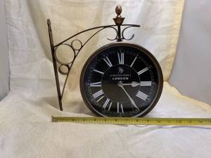 lot 59 image: NICE REGENT STREET LONDON DOUBLE SIDED CLOCK