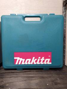 lot 65 image: MAKITA CORDLESS DRILL IN CARRING CASE