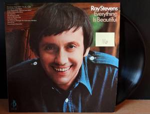 lot 16 image: 1970 -  Ray Stevens  Everything Is Beautiful LP - Barnaby Records  Z12 35005