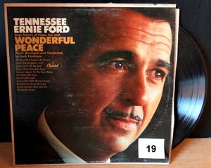 lot 19 image: 1966 -  Tennessee Ernie Ford Wonderful Peace LP Record Capitol Records ST 2557 $$$